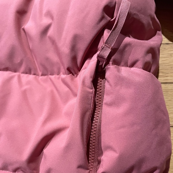 Brand New Women’s Adidas Hooded Short Puffer Coat - Picture 11 of 14